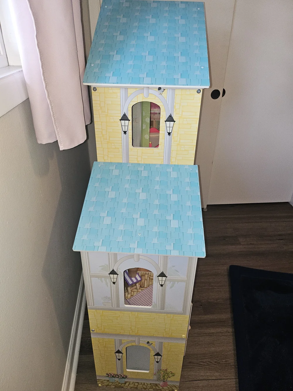 KidKraft Wooden Majestic Mansion Dollhouse - Includes All Furniture